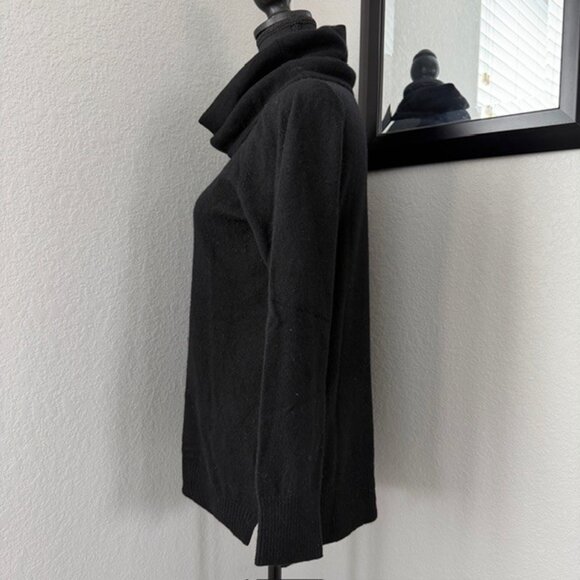 LL Bean 100% Cashmere Black Cowl Turtleneck Sweater Medium - Picture 5 of 11